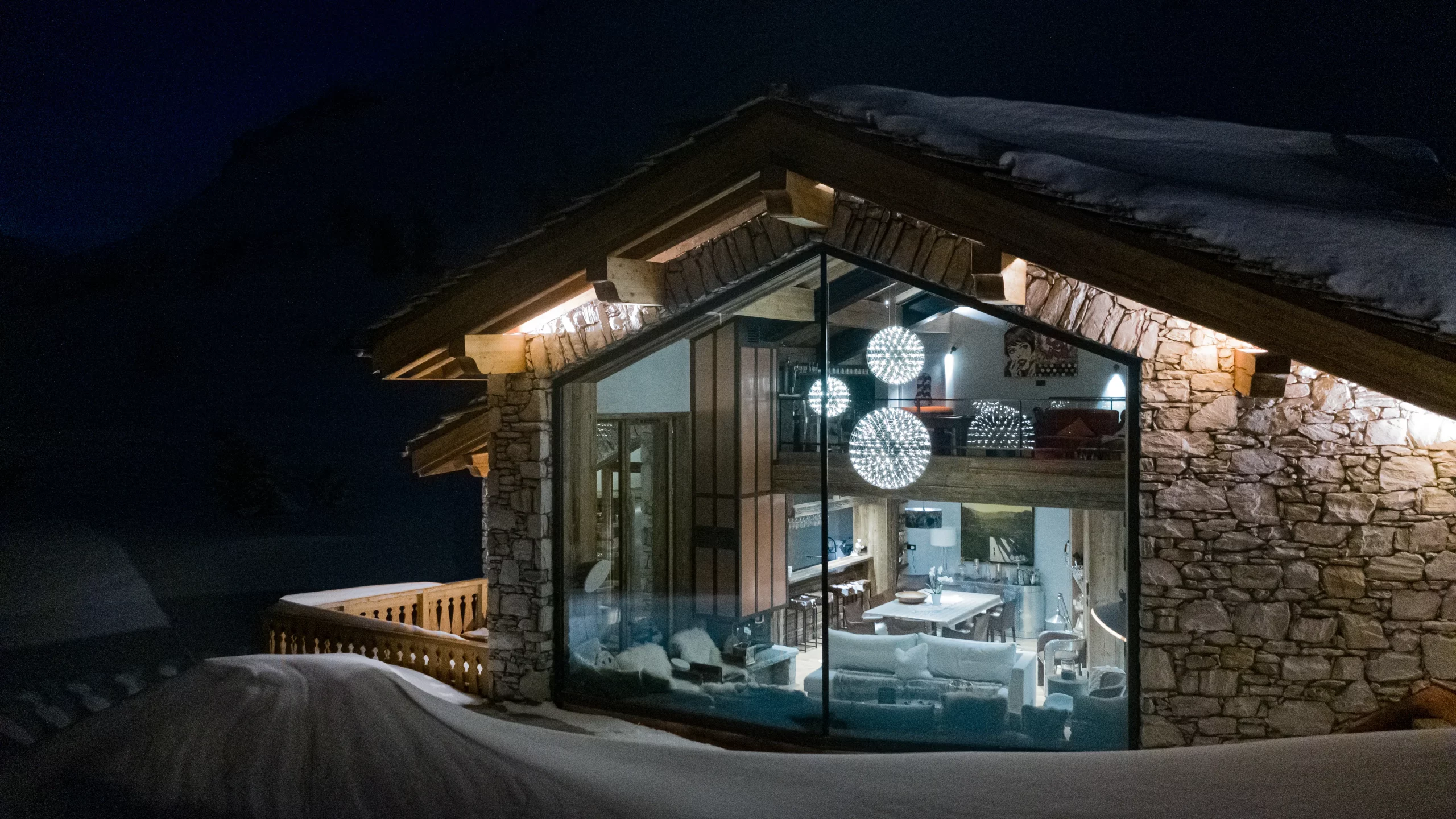 Chalet Orca exterior at night