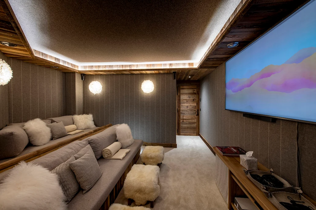 Chalet Machapuchare Cinema room